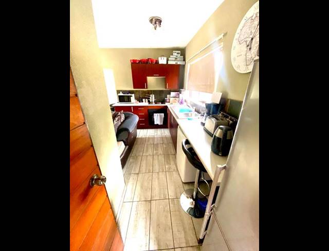 2 BEDROOM PROPERTY TO RENT IN HONEYDEW GROVE